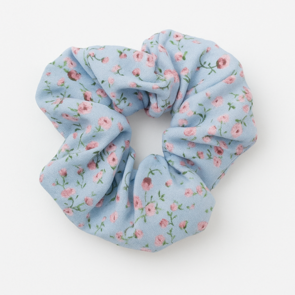 Blue floral scrunchie - Image 2