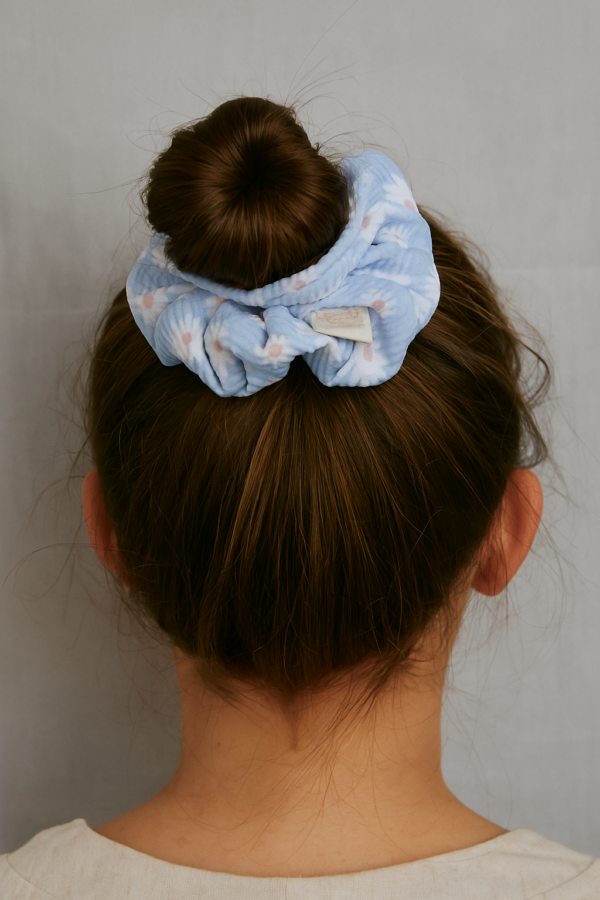 blue scrunchie with white flowers - Image 4