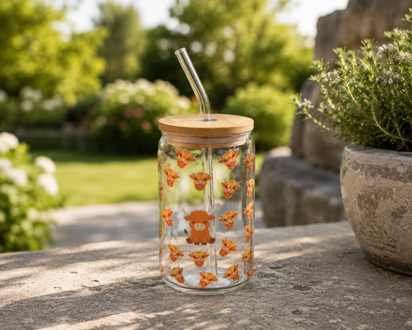 Highland Cow Beer Can Glass with Bamboo Lid & Glass Straw | Cute Cow Drinking Glass - Image 4